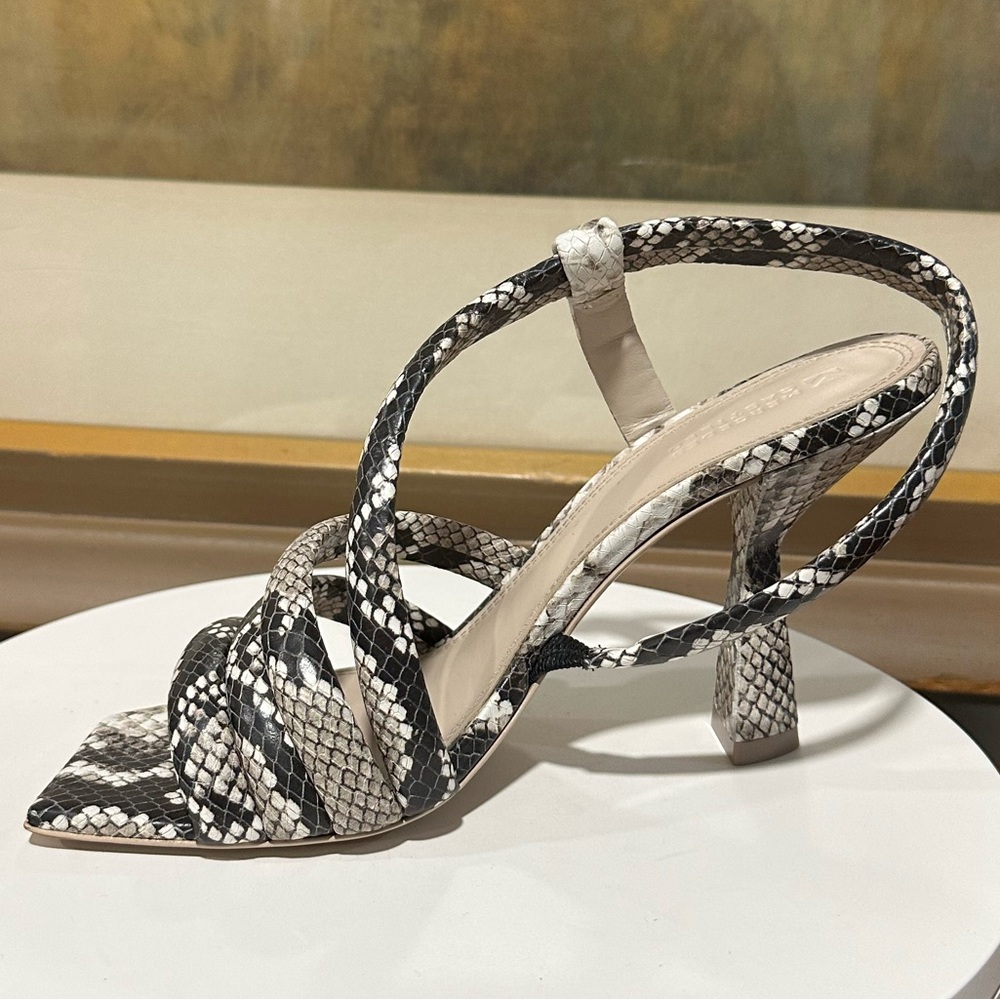 🌸MERCEDES CASTILLO🌸 Aline Mid Leather Snakeskin Heels Size: 8 - Picture 4 of 9